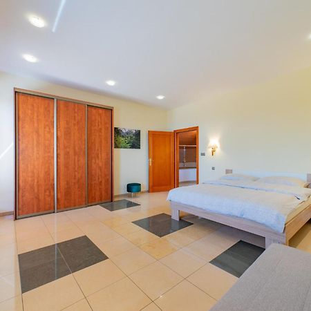 Raca Retreat Villa ภายนอก รูปภาพ
